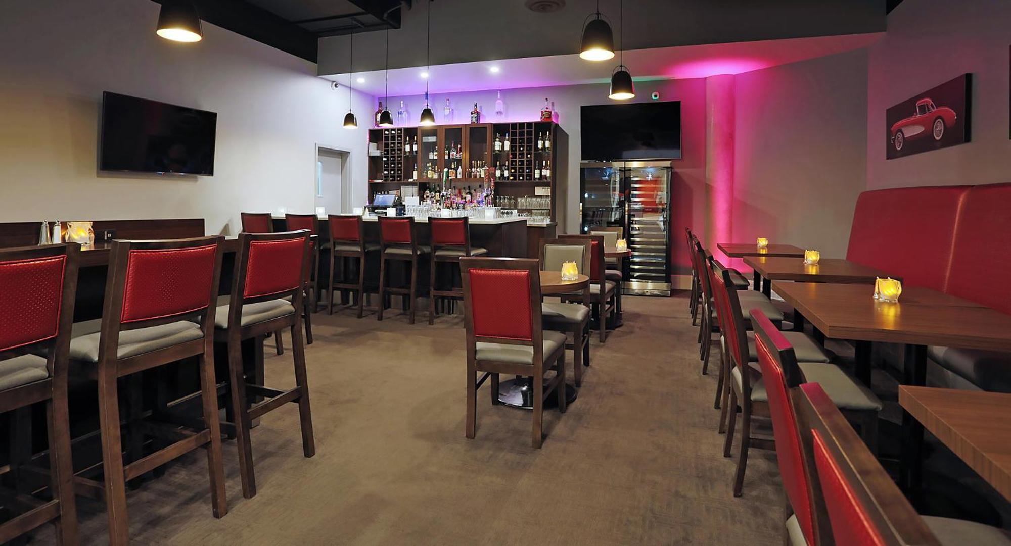 Courtyard By Marriott Montreal West Island/Baie D'Urfe Hotell Exteriör bild