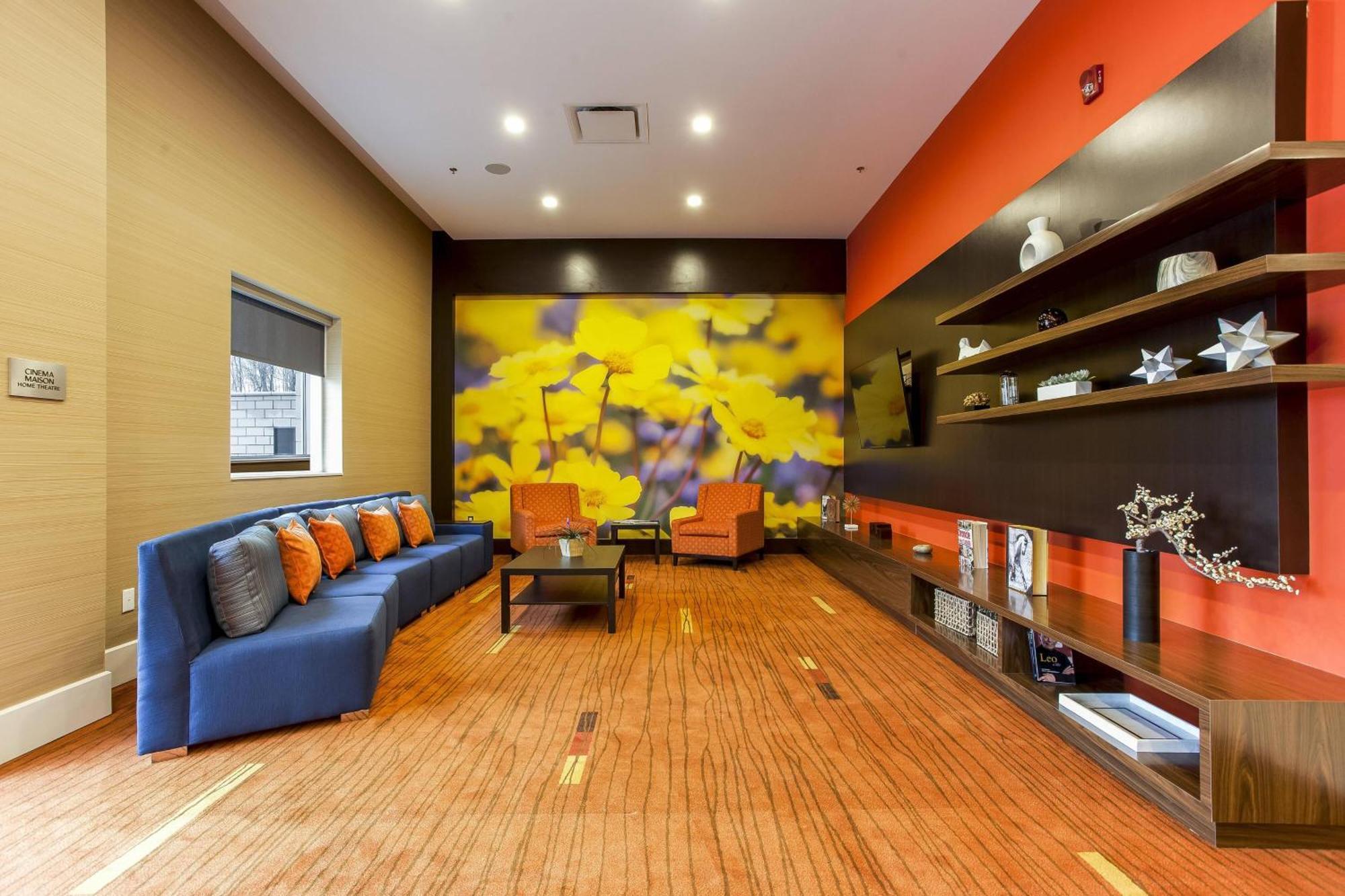 Courtyard By Marriott Montreal West Island/Baie D'Urfe Hotell Exteriör bild