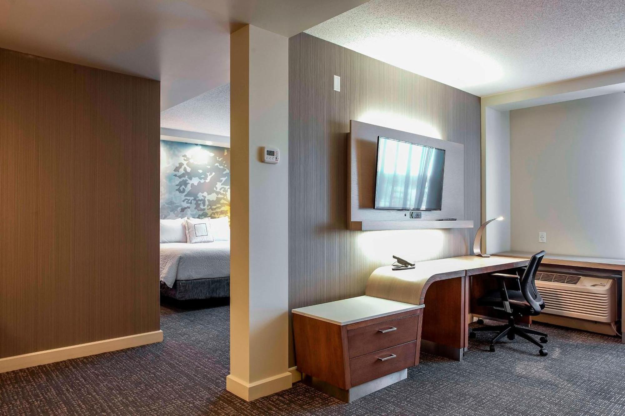 Courtyard By Marriott Montreal West Island/Baie D'Urfe Hotell Exteriör bild