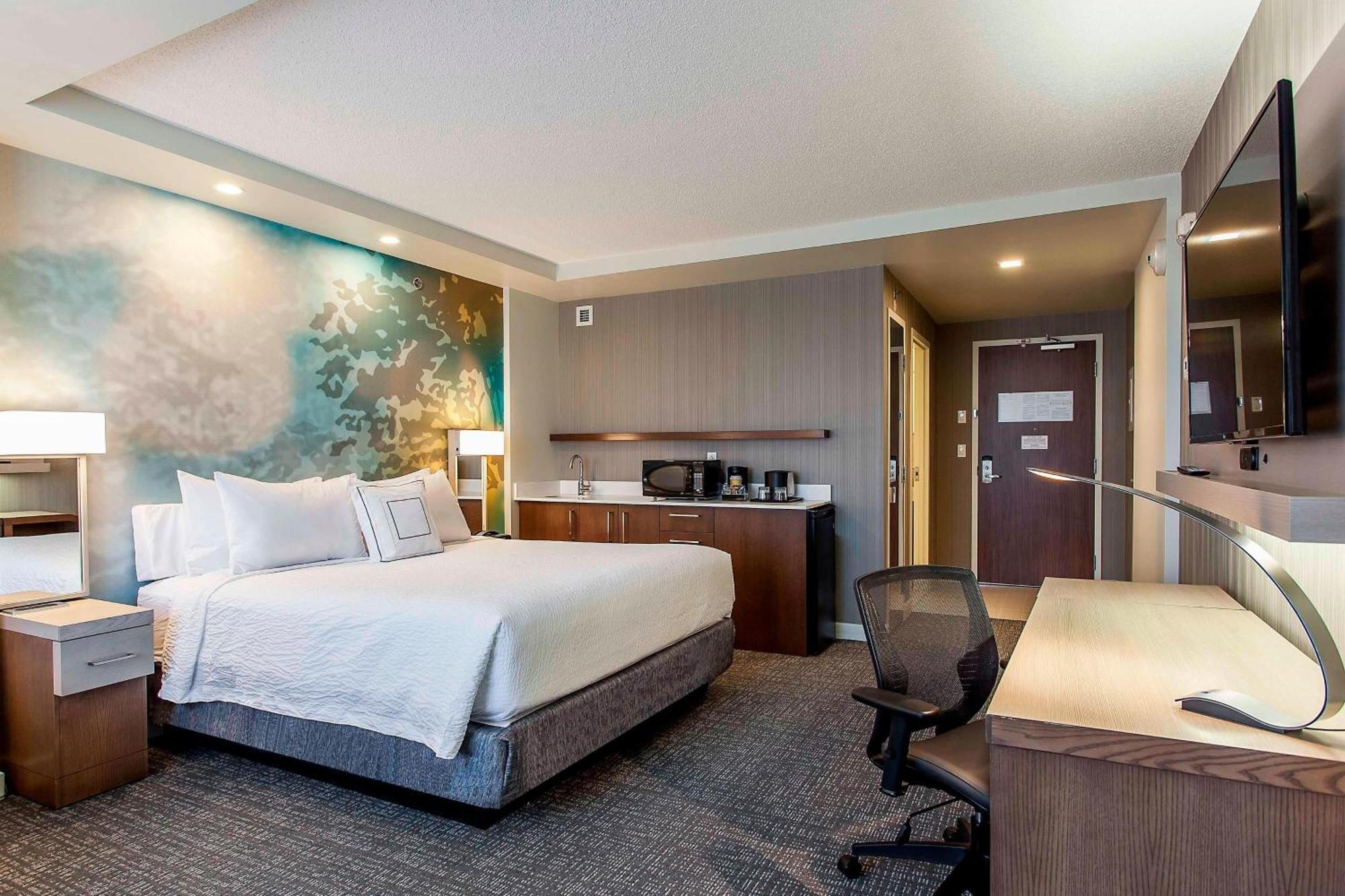 Courtyard By Marriott Montreal West Island/Baie D'Urfe Hotell Exteriör bild