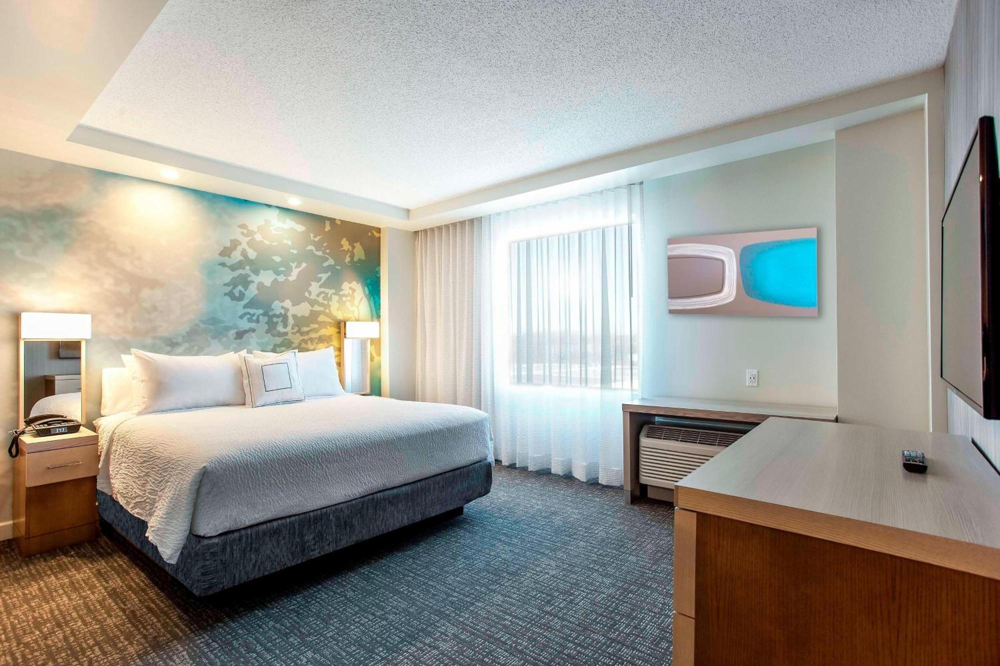 Courtyard By Marriott Montreal West Island/Baie D'Urfe Hotell Exteriör bild