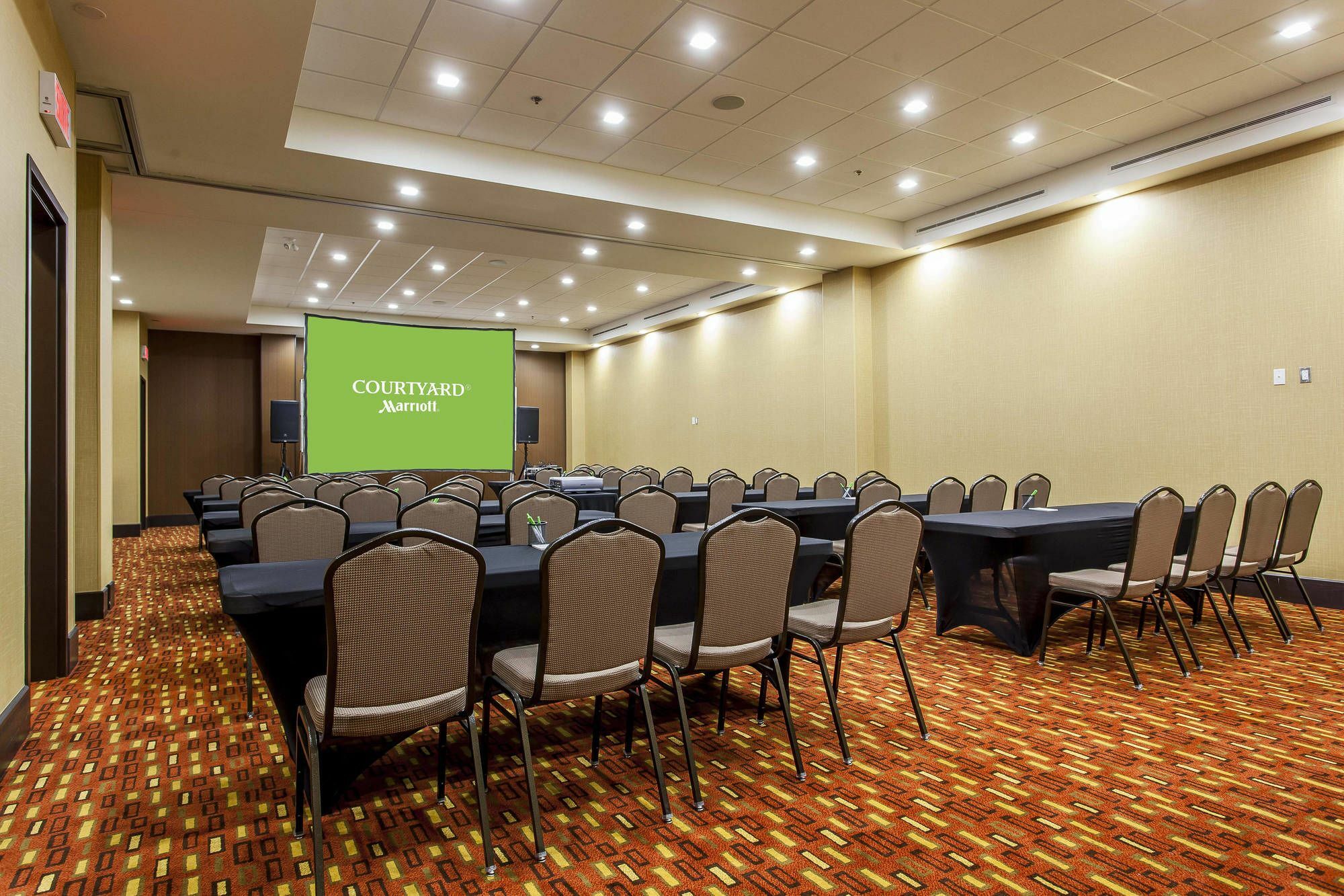 Courtyard By Marriott Montreal West Island/Baie D'Urfe Hotell Exteriör bild