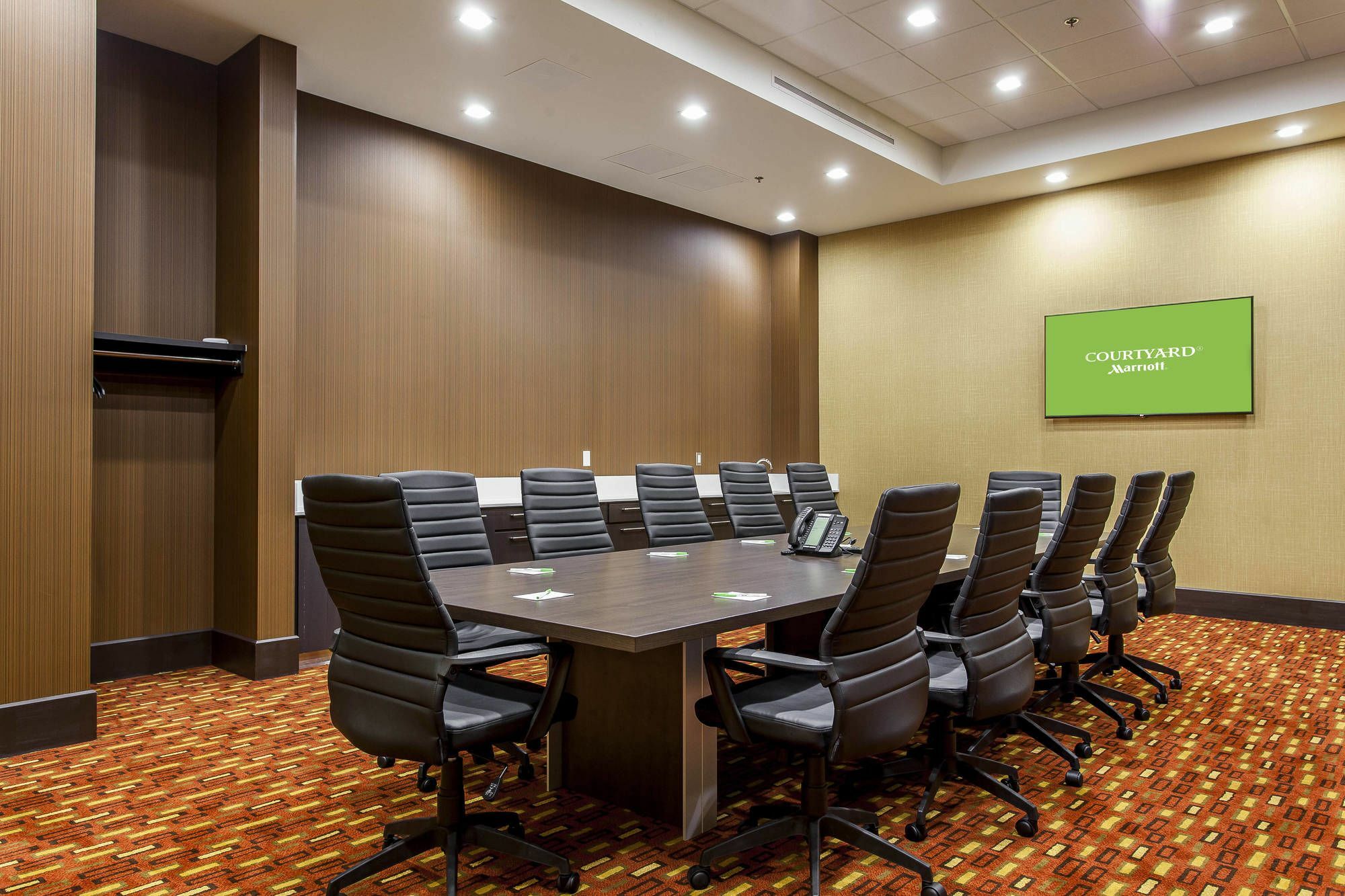 Courtyard By Marriott Montreal West Island/Baie D'Urfe Hotell Exteriör bild